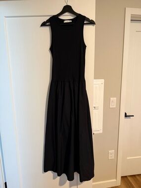 Mango Sleeveless Black Midi Dress